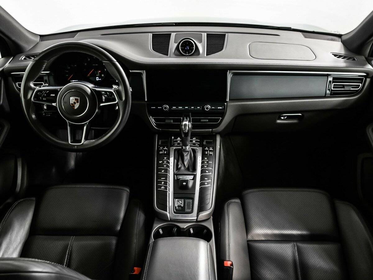 Porsche Macan с пробегом — 2019 год. Фото: #10