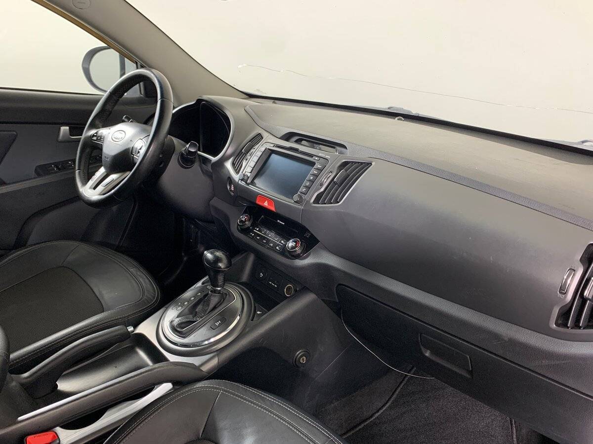 Kia Sportage с пробегом — 2011 год. Фото: #12