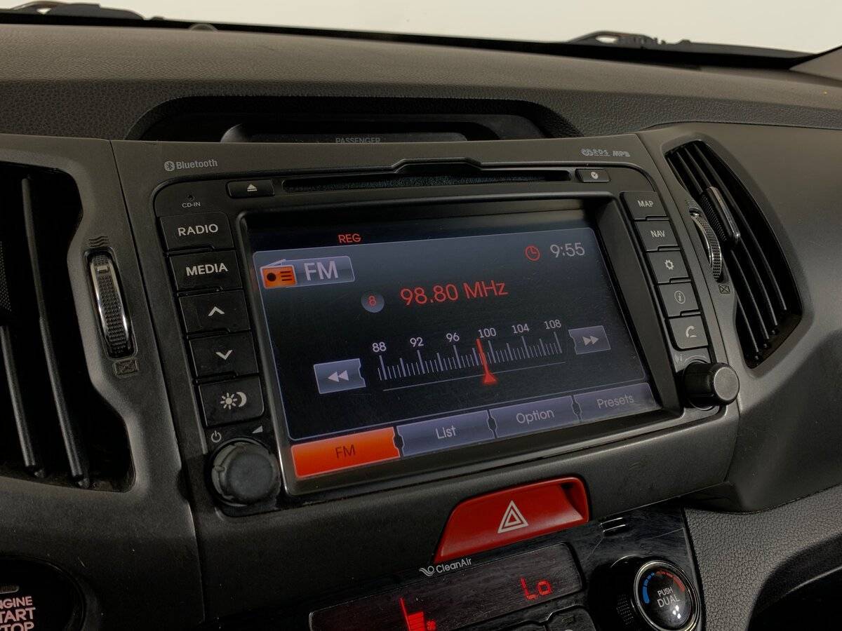 Kia Sportage с пробегом — 2011 год. Фото: #14