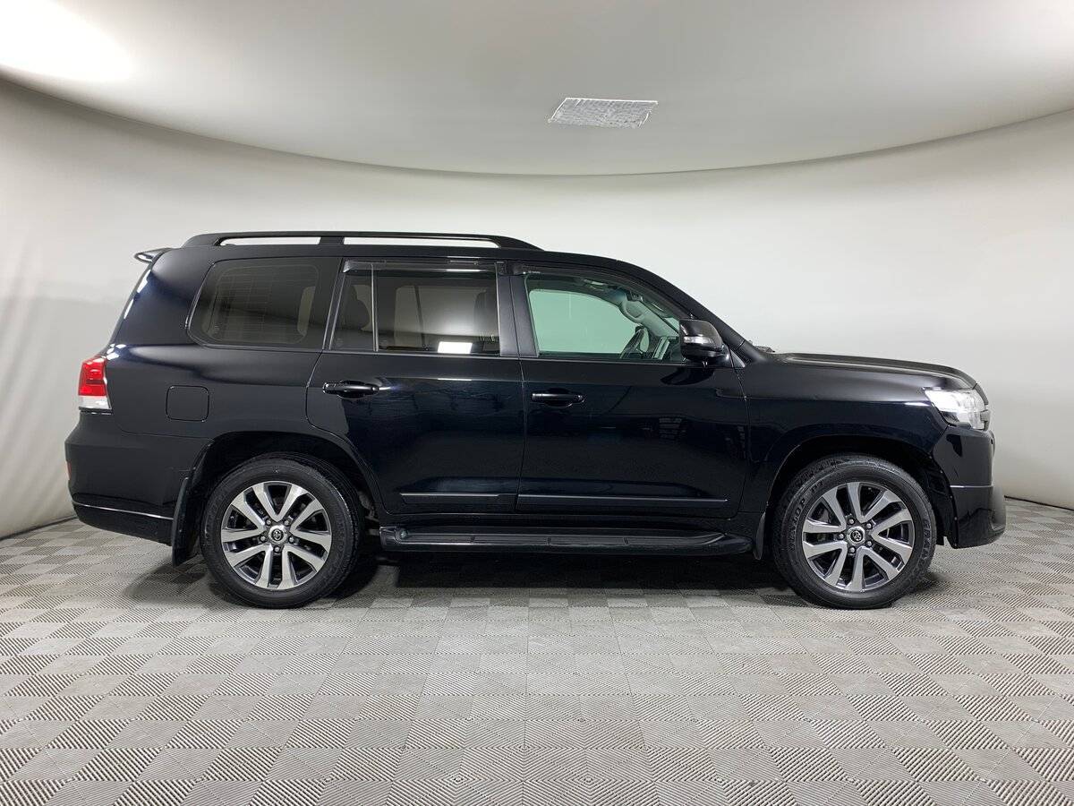 Toyota Land Cruiser с пробегом — 2016 год. Фото: #3