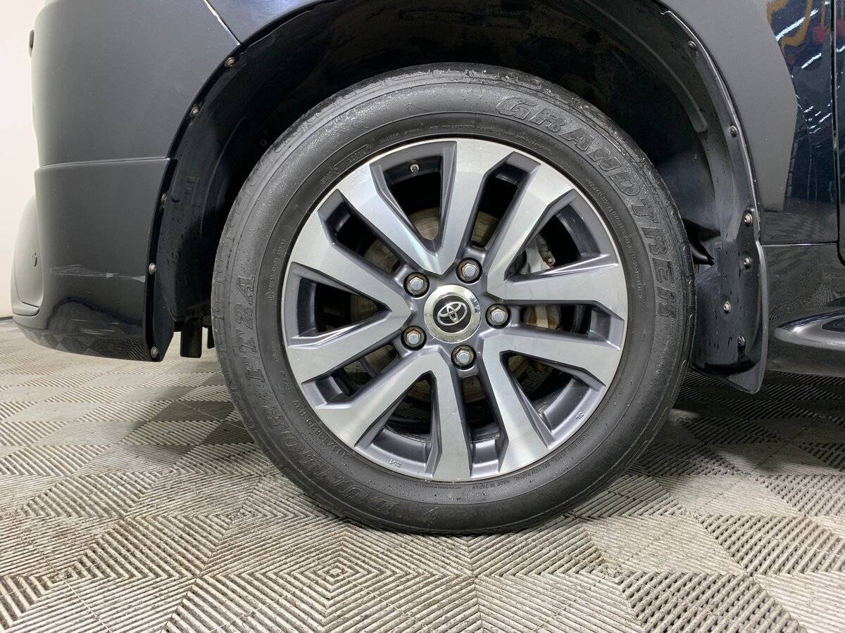 Toyota Land Cruiser с пробегом — 2016 год. Фото: #8