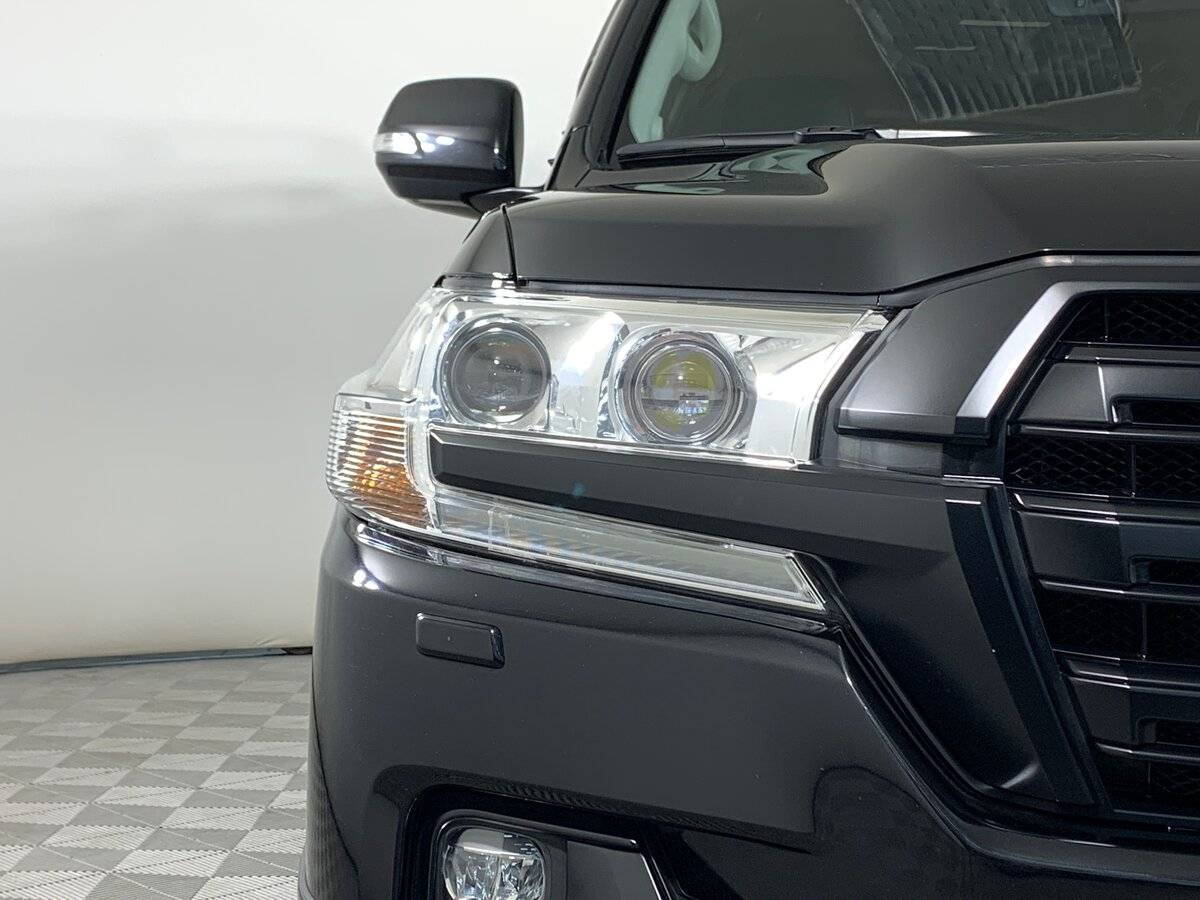 Toyota Land Cruiser с пробегом — 2016 год. Фото: #9