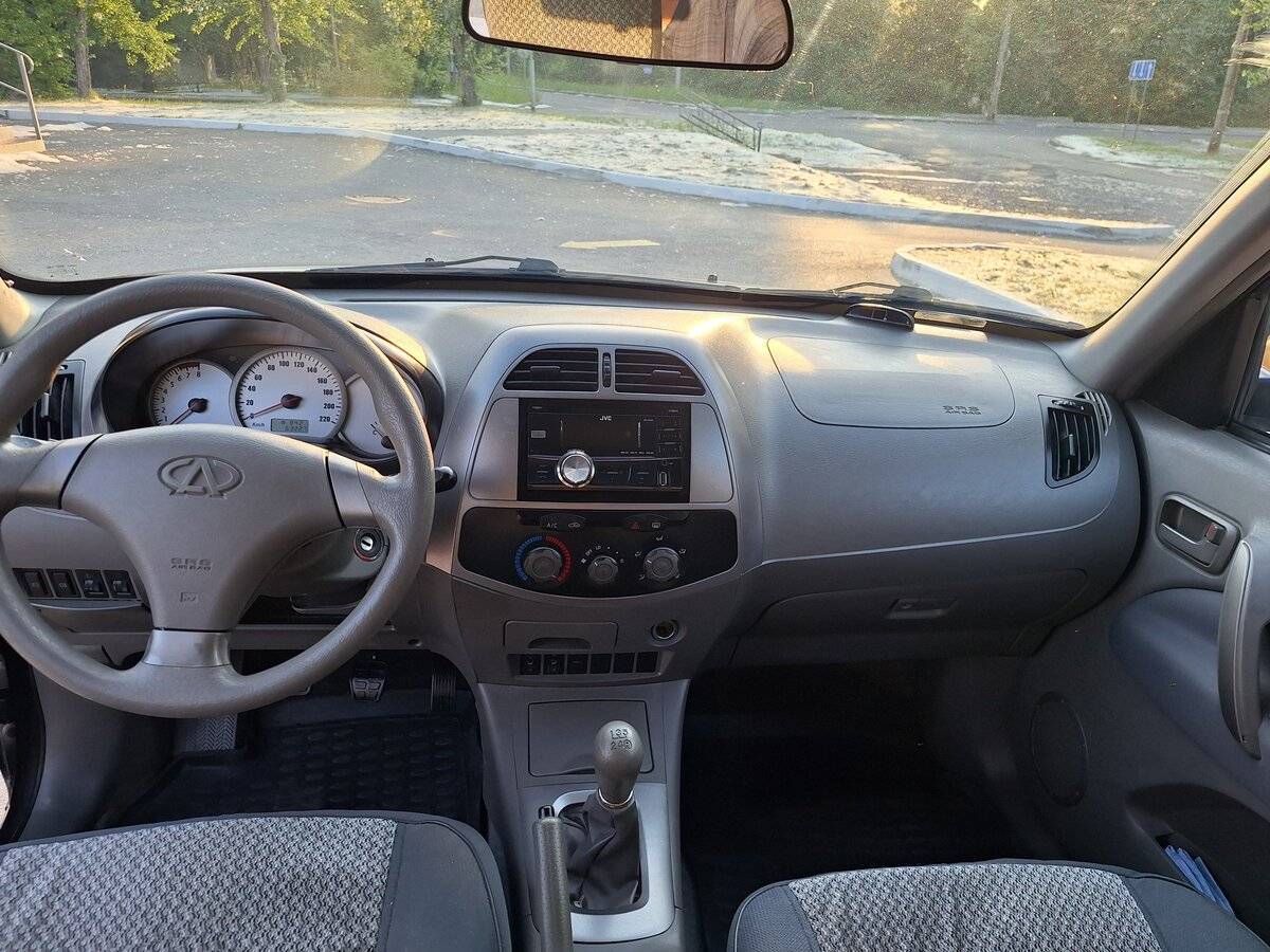 Chery Tiggo (T11) с пробегом — 2010 год. Фото: #3