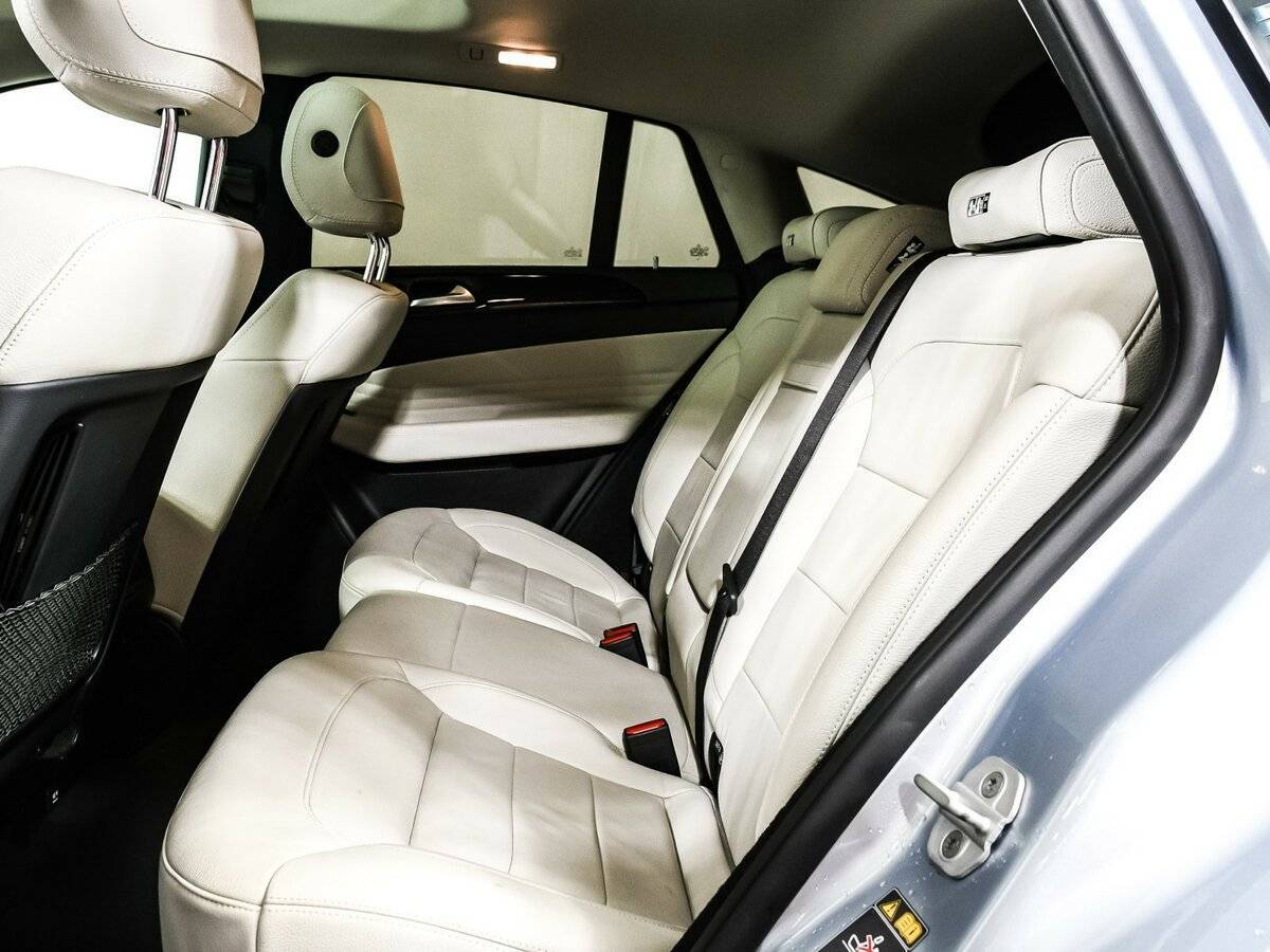 Mercedes-Benz GLE Coupe с пробегом — 2017 год. Фото: #10