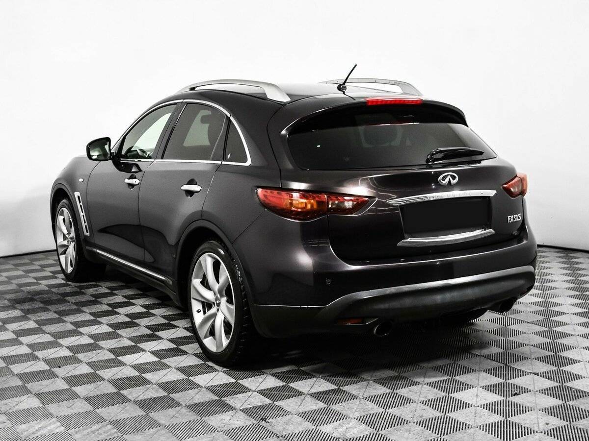 Infiniti FX с пробегом — 2008 год. Фото: #6