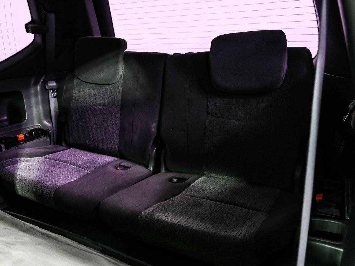 Toyota Land Cruiser Prado с пробегом — 2008 год. Фото: #13