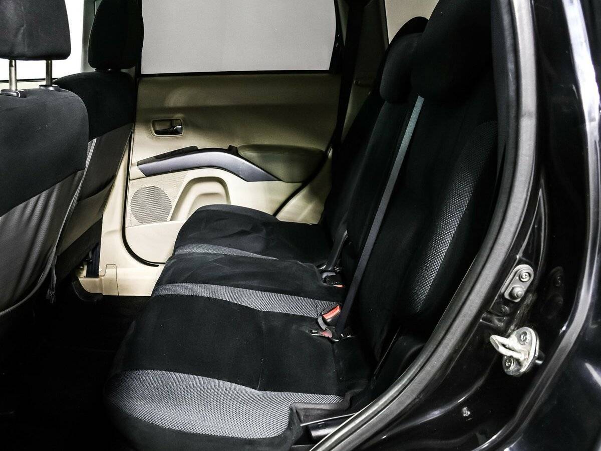 Mitsubishi Outlander с пробегом — 2008 год. Фото: #11