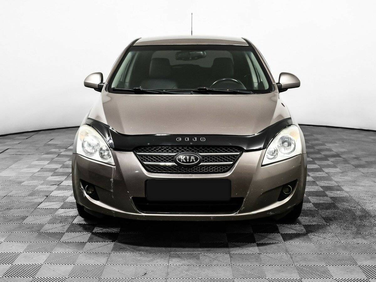 Kia Ceed с пробегом — 2008 год. Фото: #1