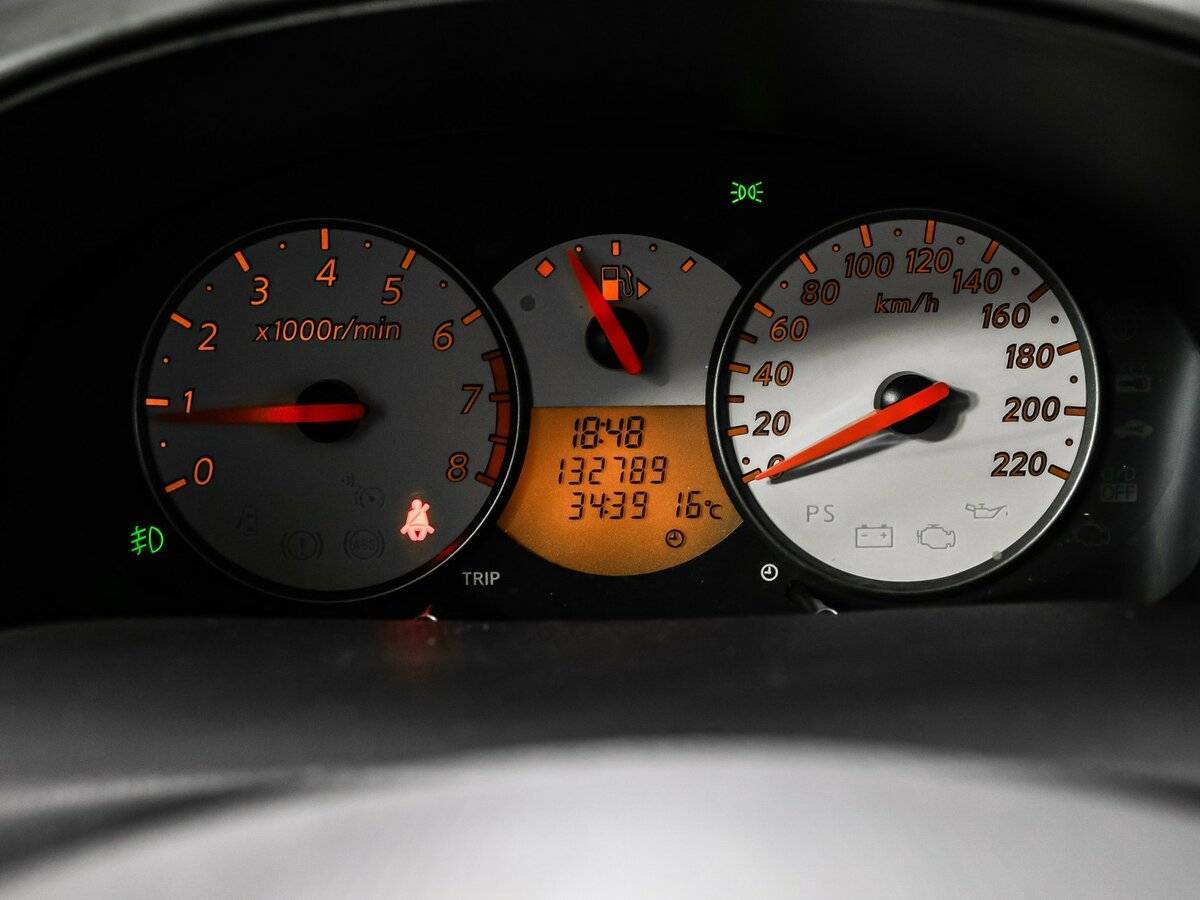 Nissan Micra с пробегом — 2007 год. Фото: #9