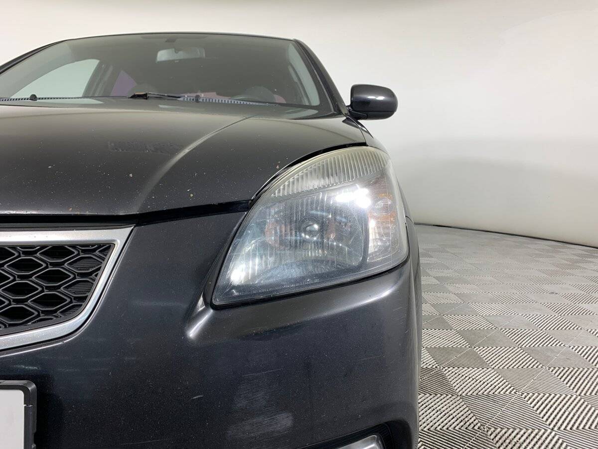 Kia Rio с пробегом — 2010 год. Фото: #9