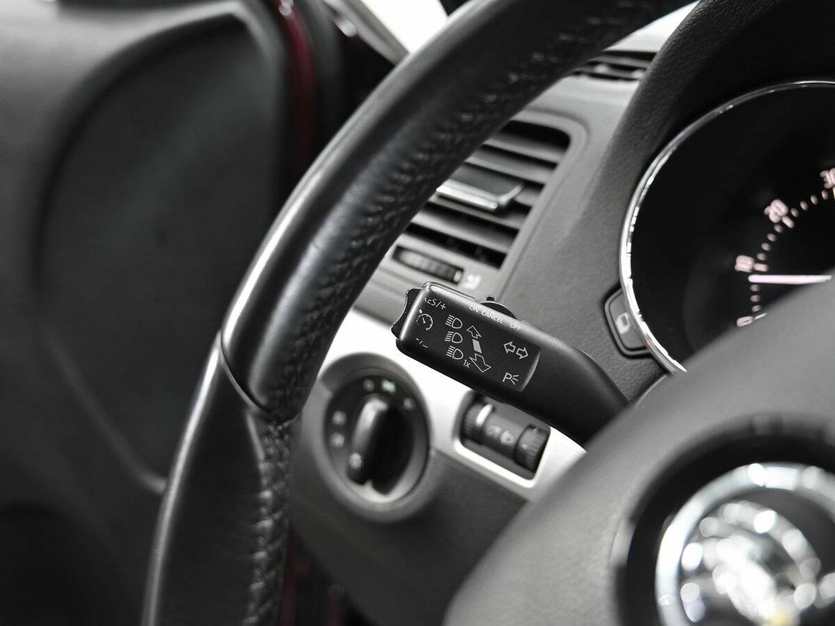 Skoda Yeti с пробегом — 2014 год. Фото: #8