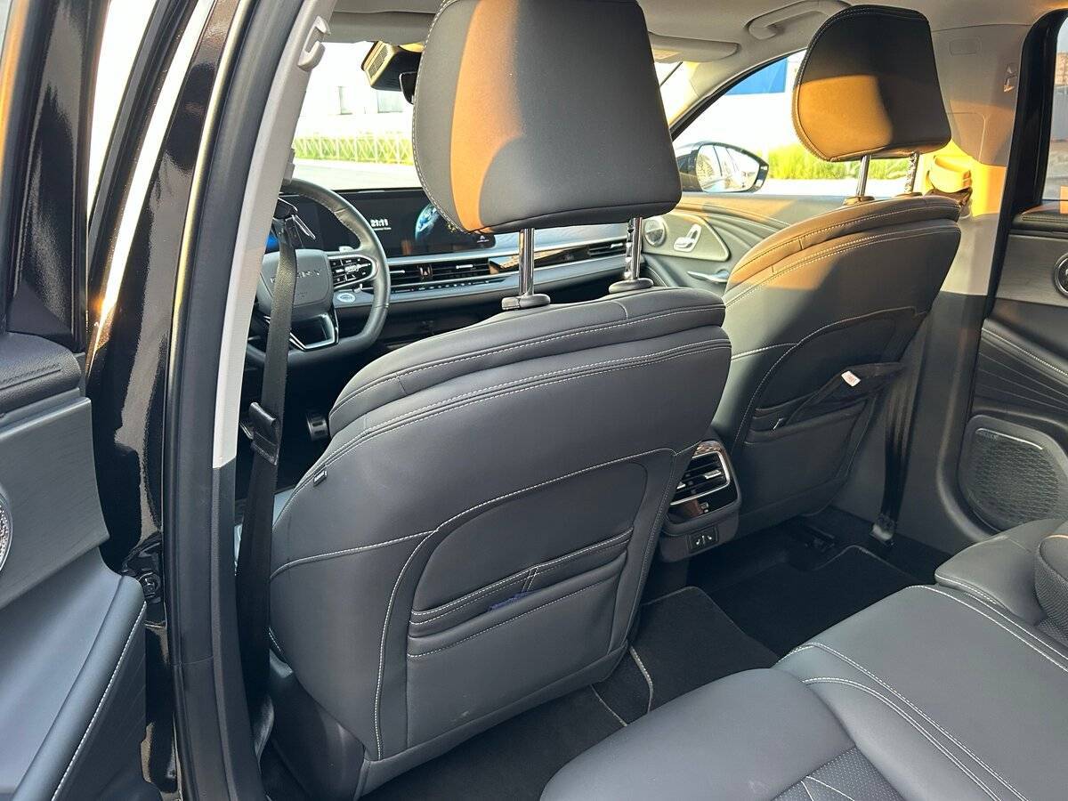 Chery Arrizo 8 с пробегом — 2023 год. Фото: #10