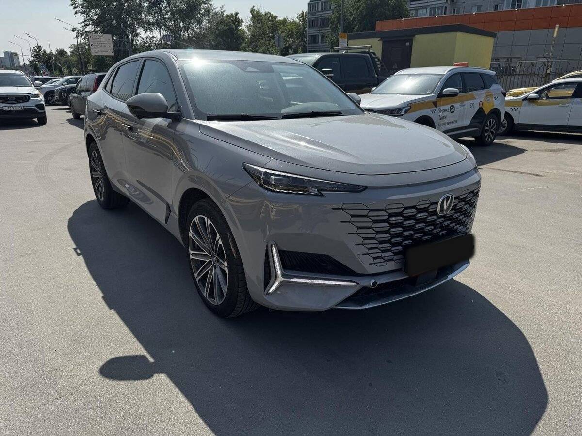 Changan UNI-K с пробегом — 2024 год. Фото: #1