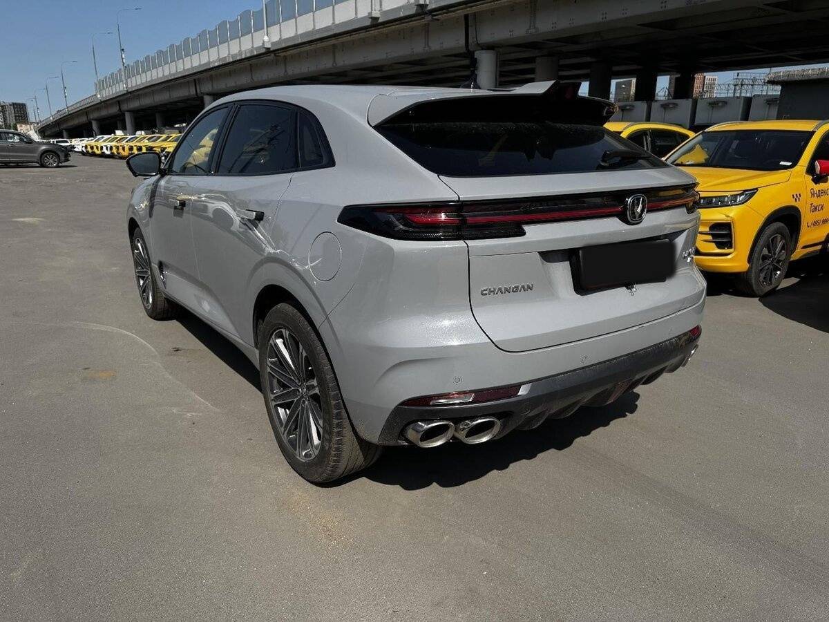 Changan UNI-K с пробегом — 2024 год. Фото: #3