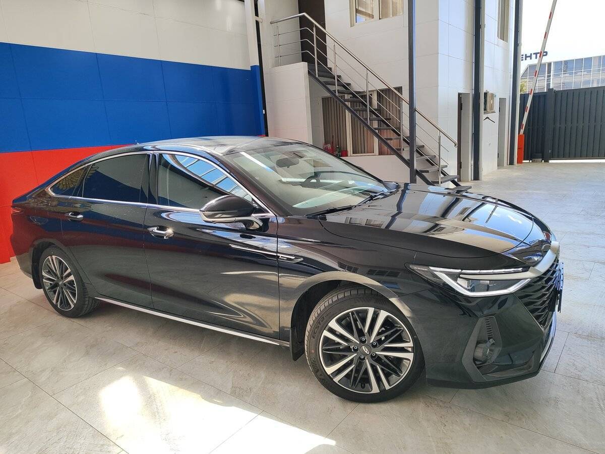 Chery Arrizo 8 с пробегом — 2024 год. Фото: #1