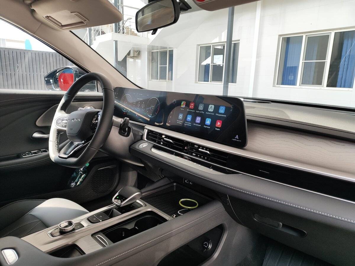 Chery Arrizo 8 с пробегом — 2024 год. Фото: #5