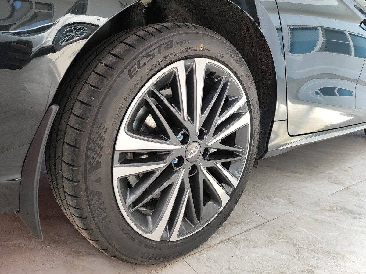 Chery Arrizo 8 с пробегом — 2024 год. Фото: #12