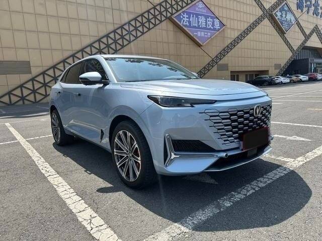 Changan UNI-K с пробегом — 2022 год. Фото: #2