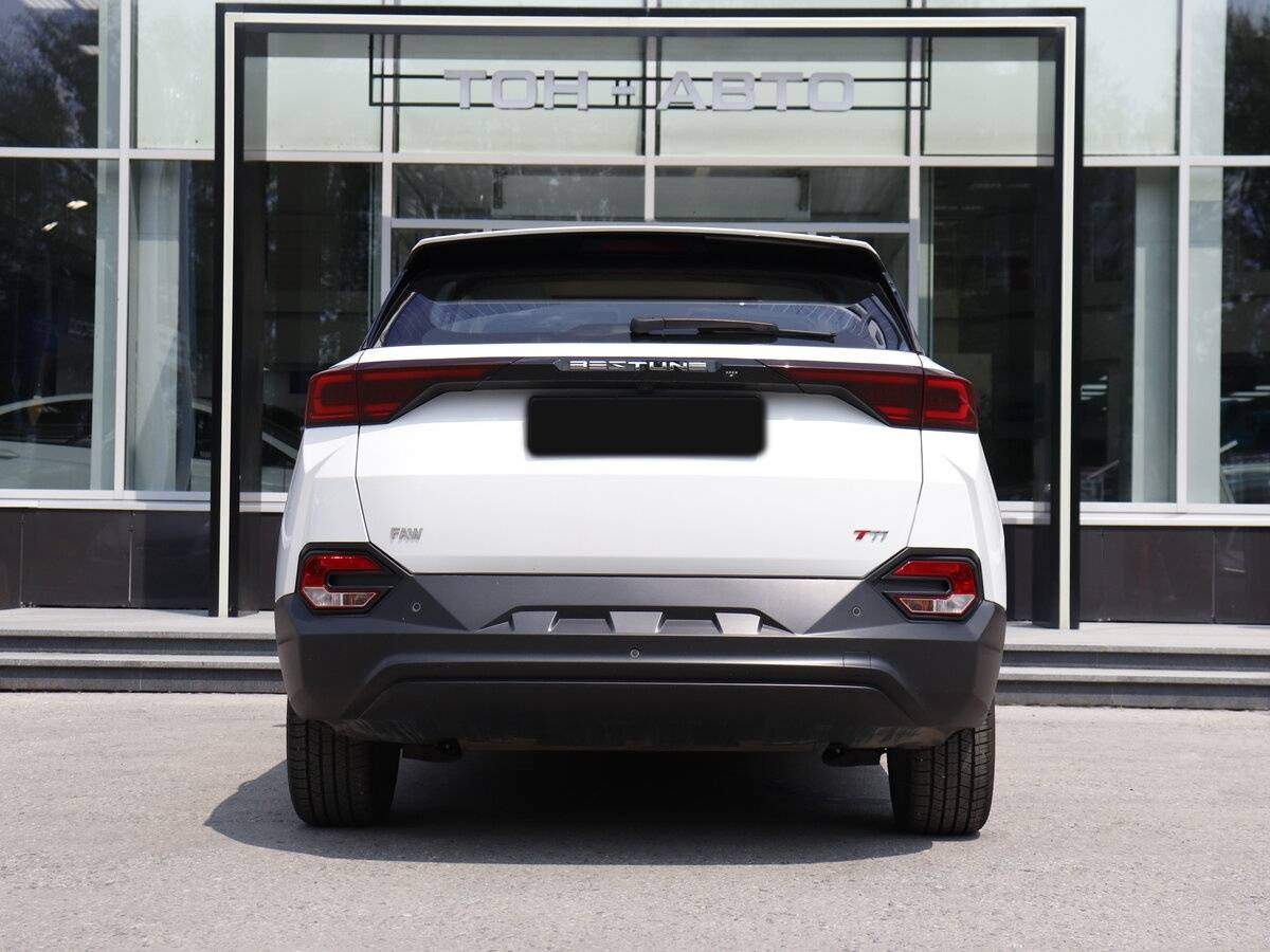 FAW Bestune T77 с пробегом — 2023 год. Фото: #5