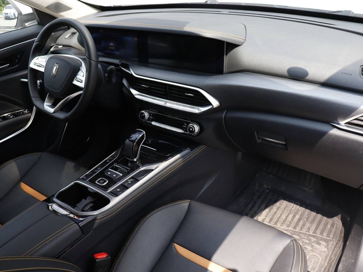 FAW Bestune T77 с пробегом — 2023 год. Фото: #7