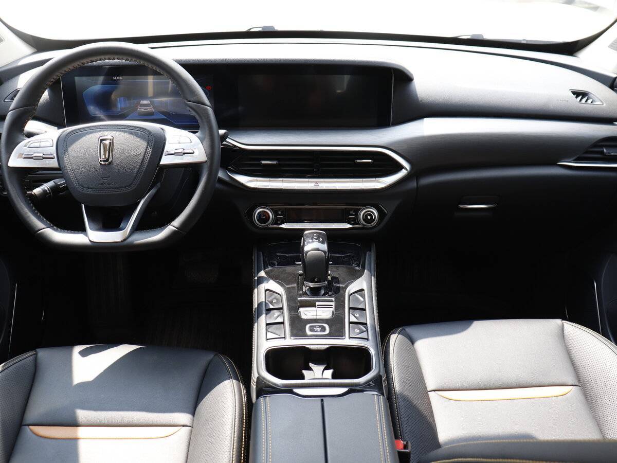 FAW Bestune T77 с пробегом — 2023 год. Фото: #8