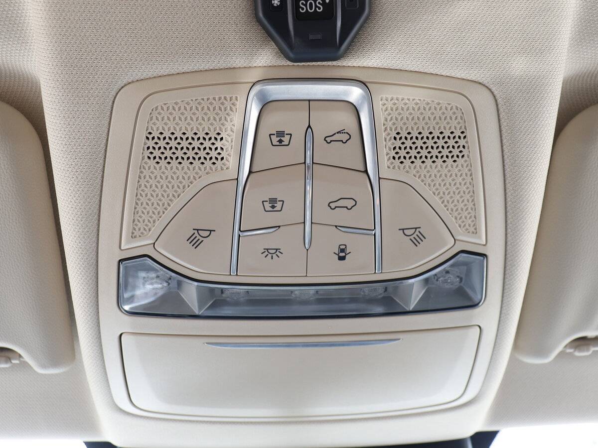 FAW Bestune T77 с пробегом — 2023 год. Фото: #14