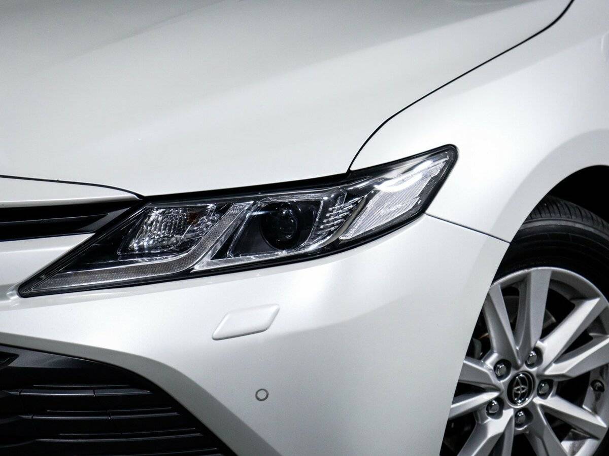 Toyota Camry с пробегом — 2019 год. Фото: #15