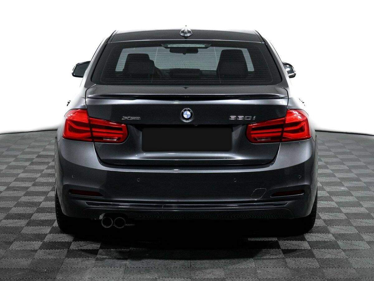 BMW 3 серии с пробегом — 2017 год. Фото: #5