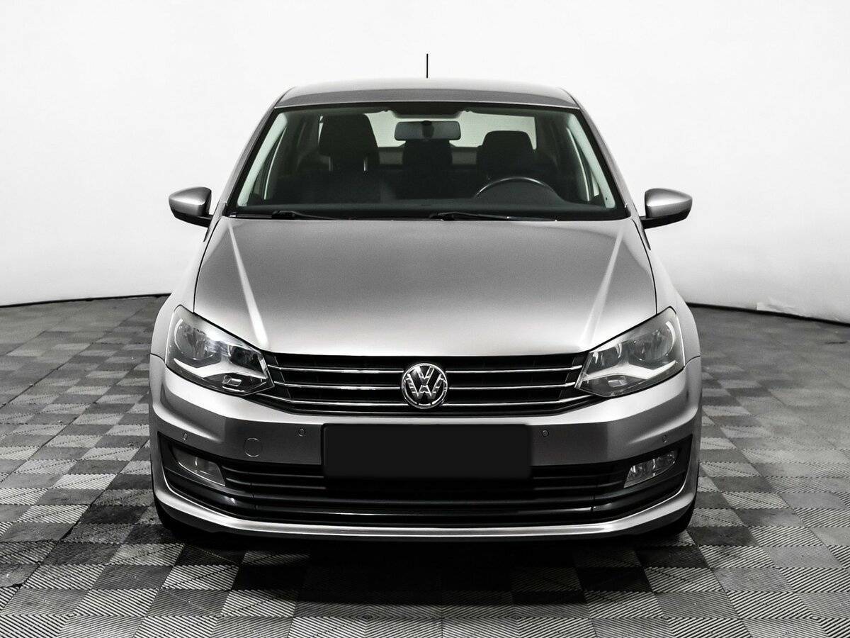 Volkswagen Polo с пробегом — 2018 год. Фото: #1