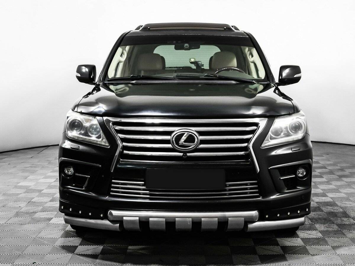 Lexus LX с пробегом — 2013 год. Фото: #1