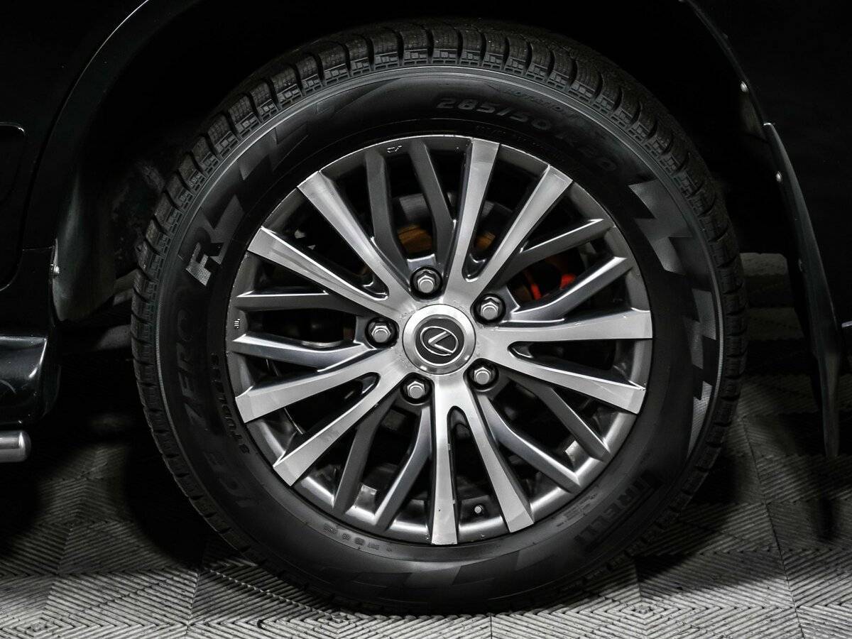 Lexus LX с пробегом — 2013 год. Фото: #14