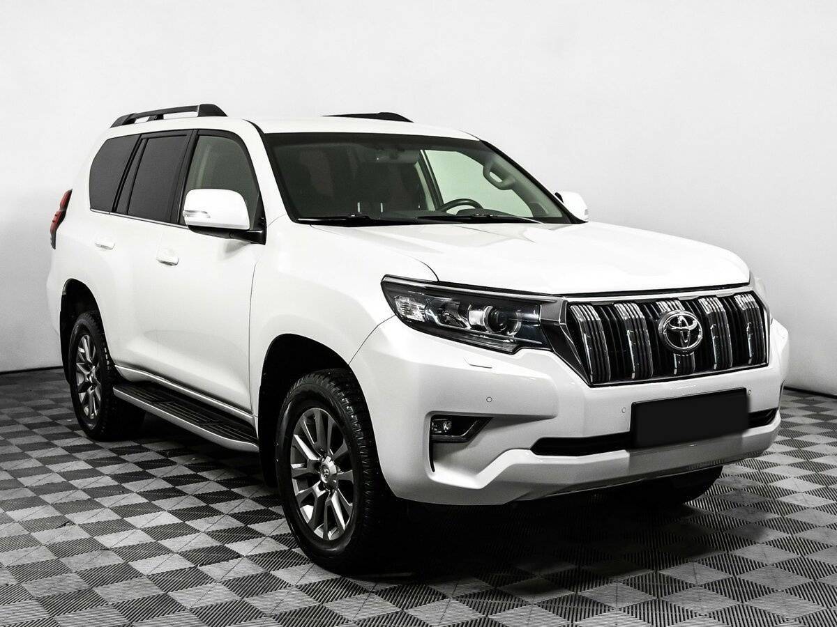 Toyota Land Cruiser Prado с пробегом — 2017 год. Фото: #2