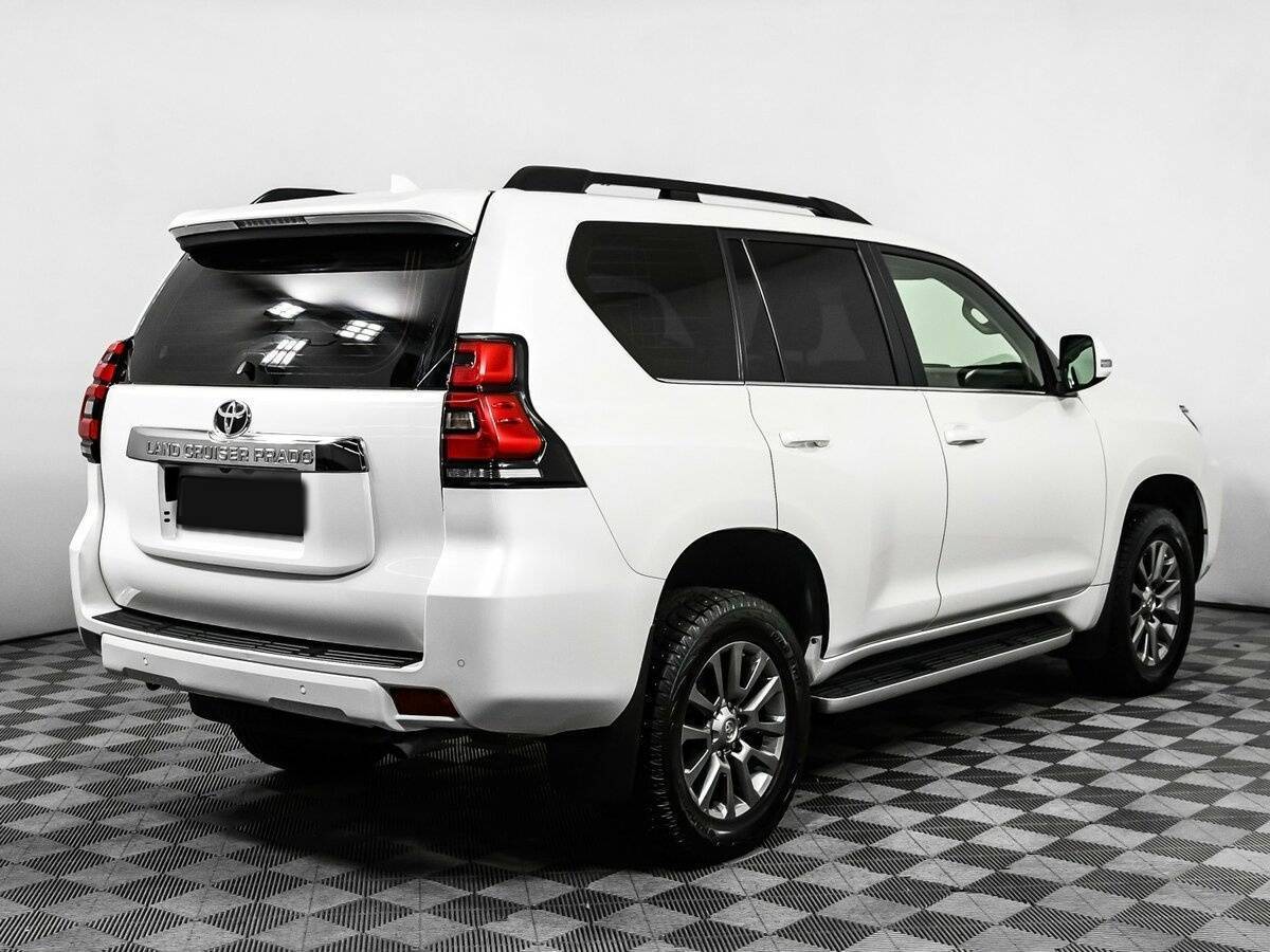 Toyota Land Cruiser Prado с пробегом — 2017 год. Фото: #4