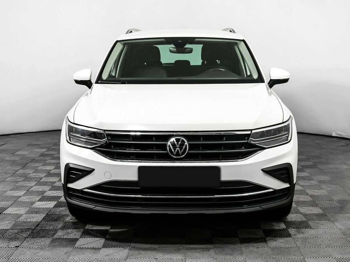 Volkswagen Tiguan с пробегом — 2021 год. Фото: #1
