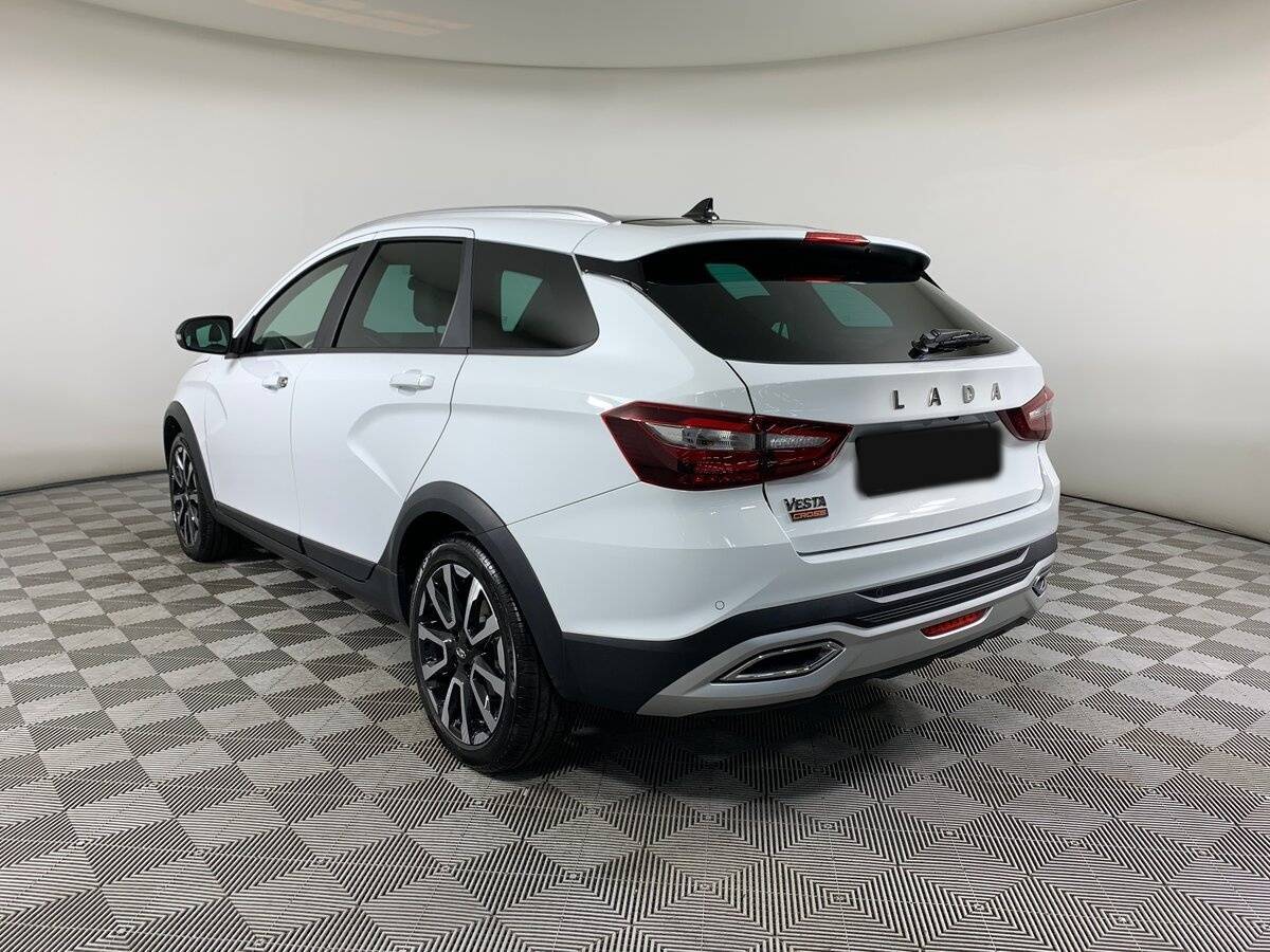 Lada (ВАЗ) Vesta с пробегом — 2024 год. Фото: #6
