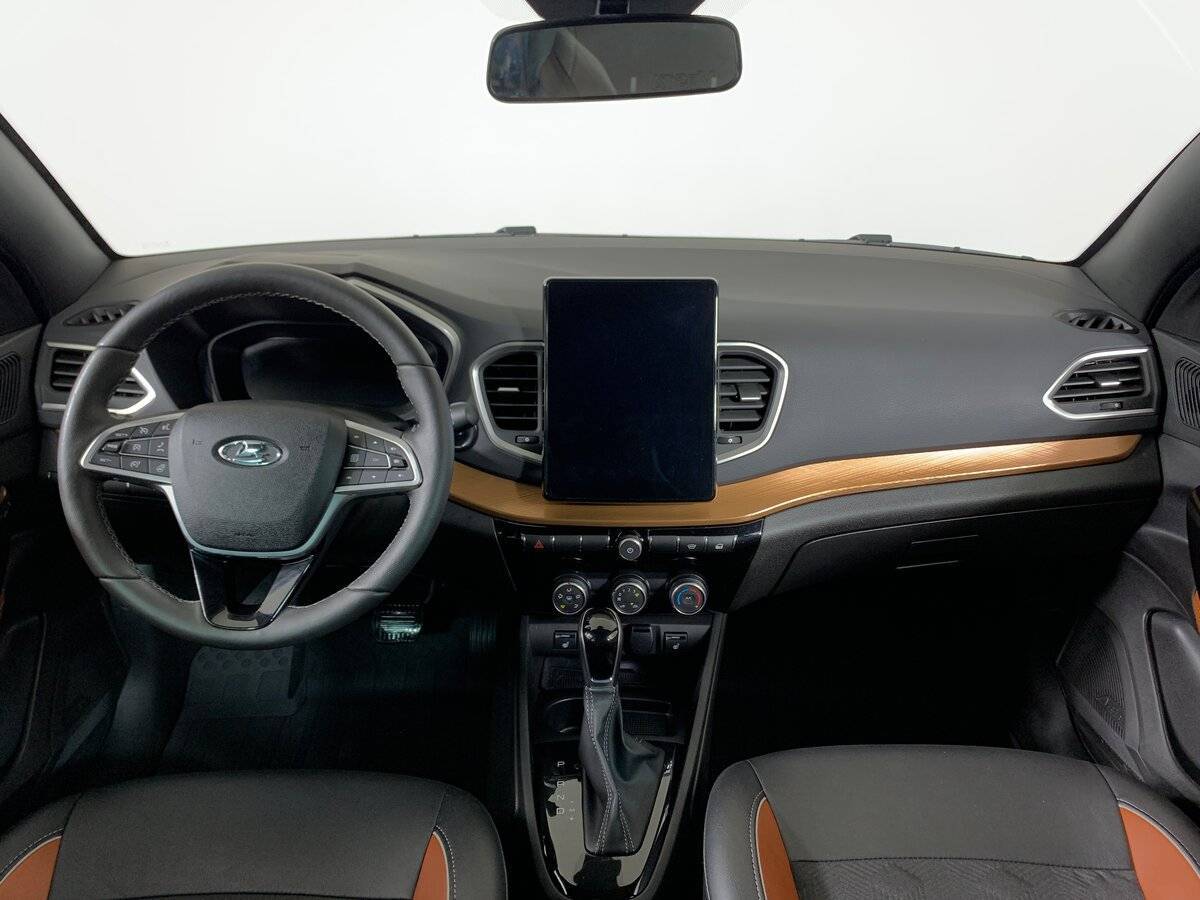 Lada (ВАЗ) Vesta с пробегом — 2024 год. Фото: #11