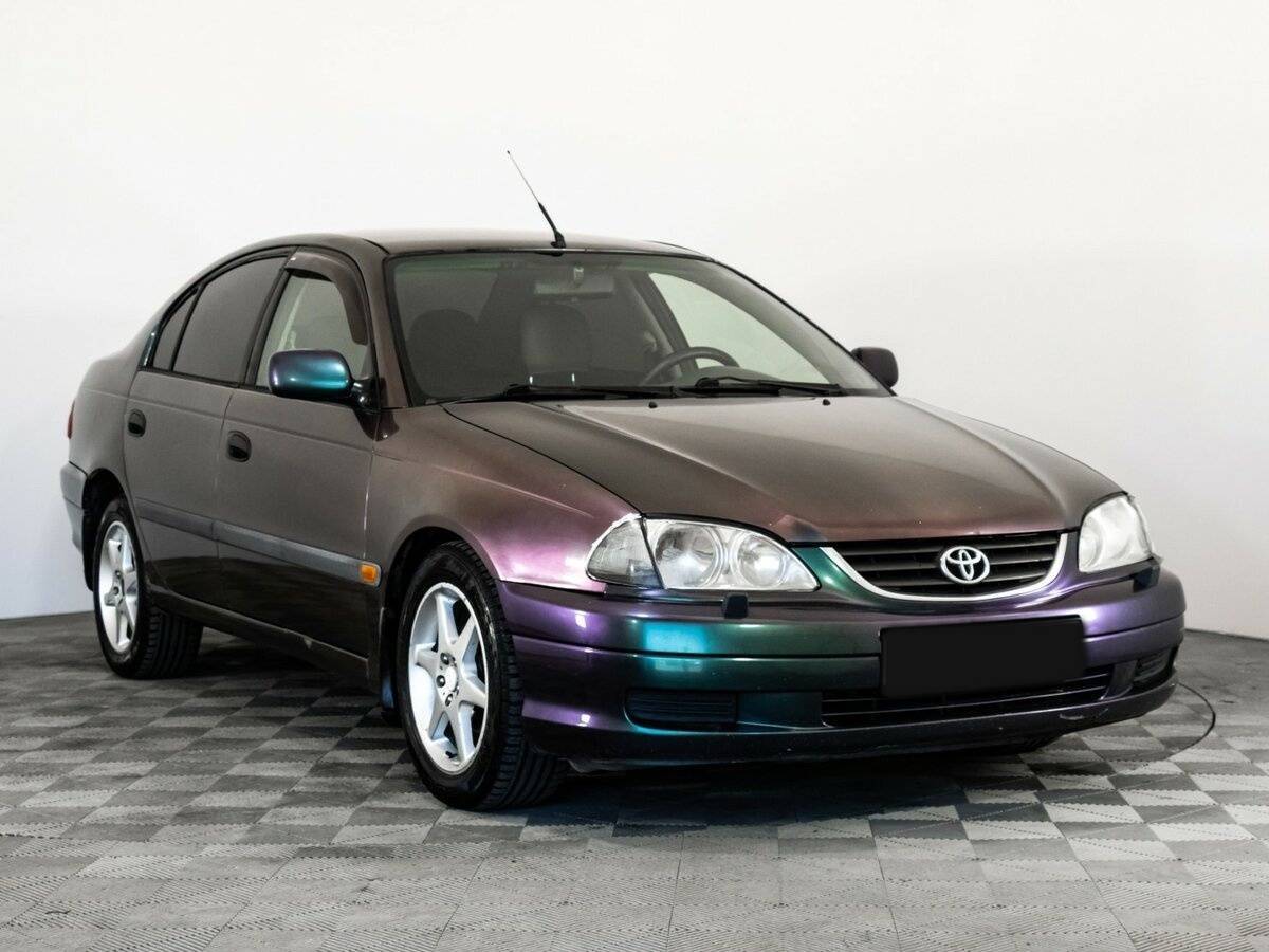 Toyota Avensis с пробегом — 2002 год. Фото: #2