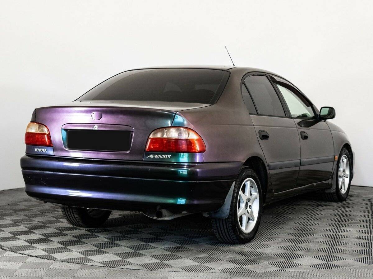 Toyota Avensis с пробегом — 2002 год. Фото: #4