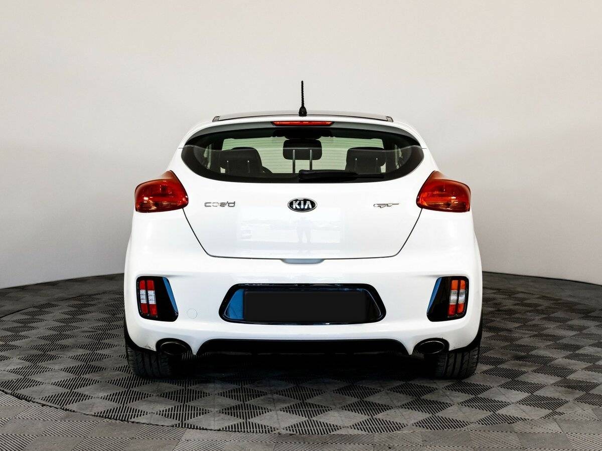 Kia Ceed GT с пробегом — 2014 год. Фото: #6