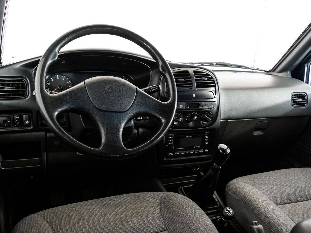 Kia Sportage с пробегом — 2005 год. Фото: #10