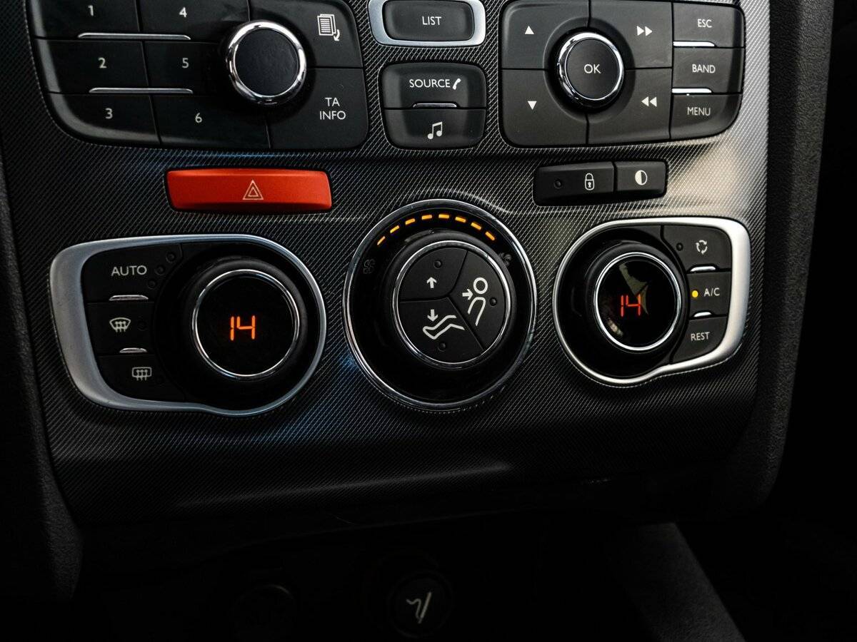 Citroen C4 с пробегом — 2011 год. Фото: #14