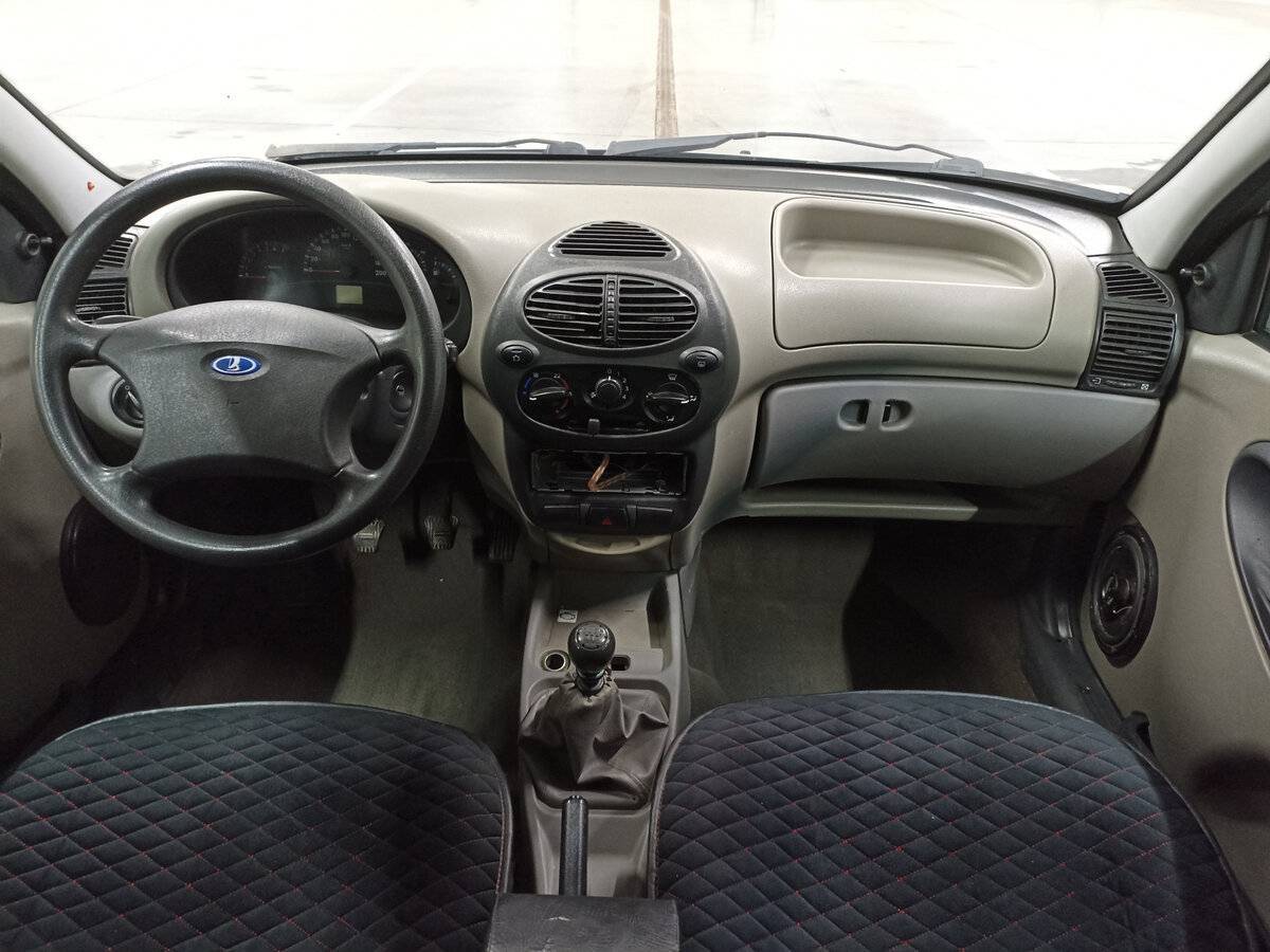 Lada (ВАЗ) Kalina с пробегом — 2012 год. Фото: #13