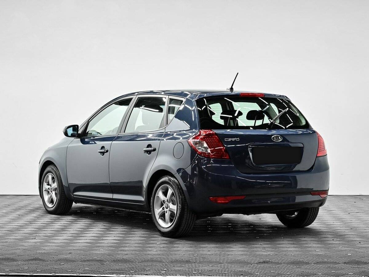 Kia Ceed с пробегом — 2011 год. Фото: #2