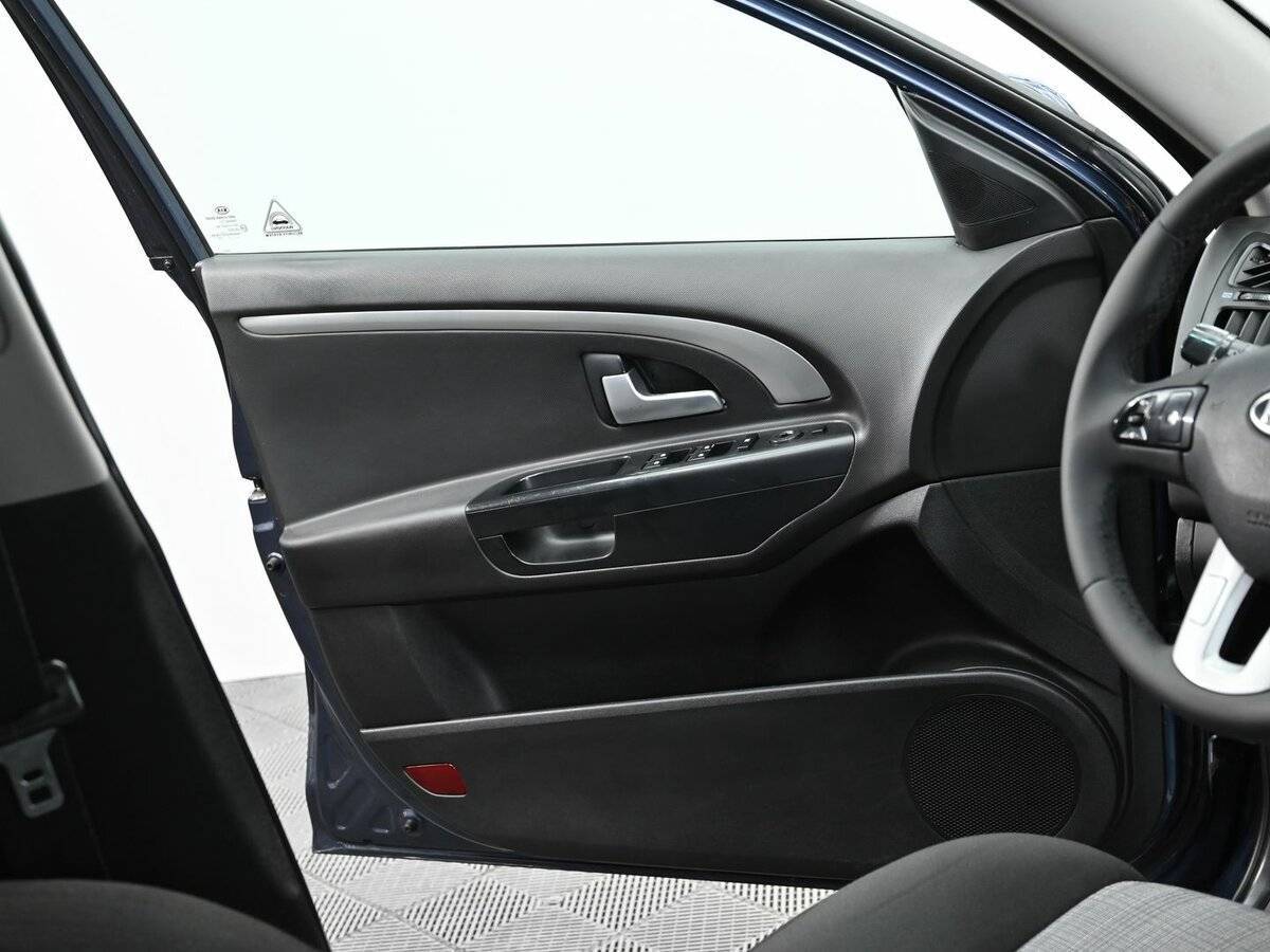 Kia Ceed с пробегом — 2011 год. Фото: #6