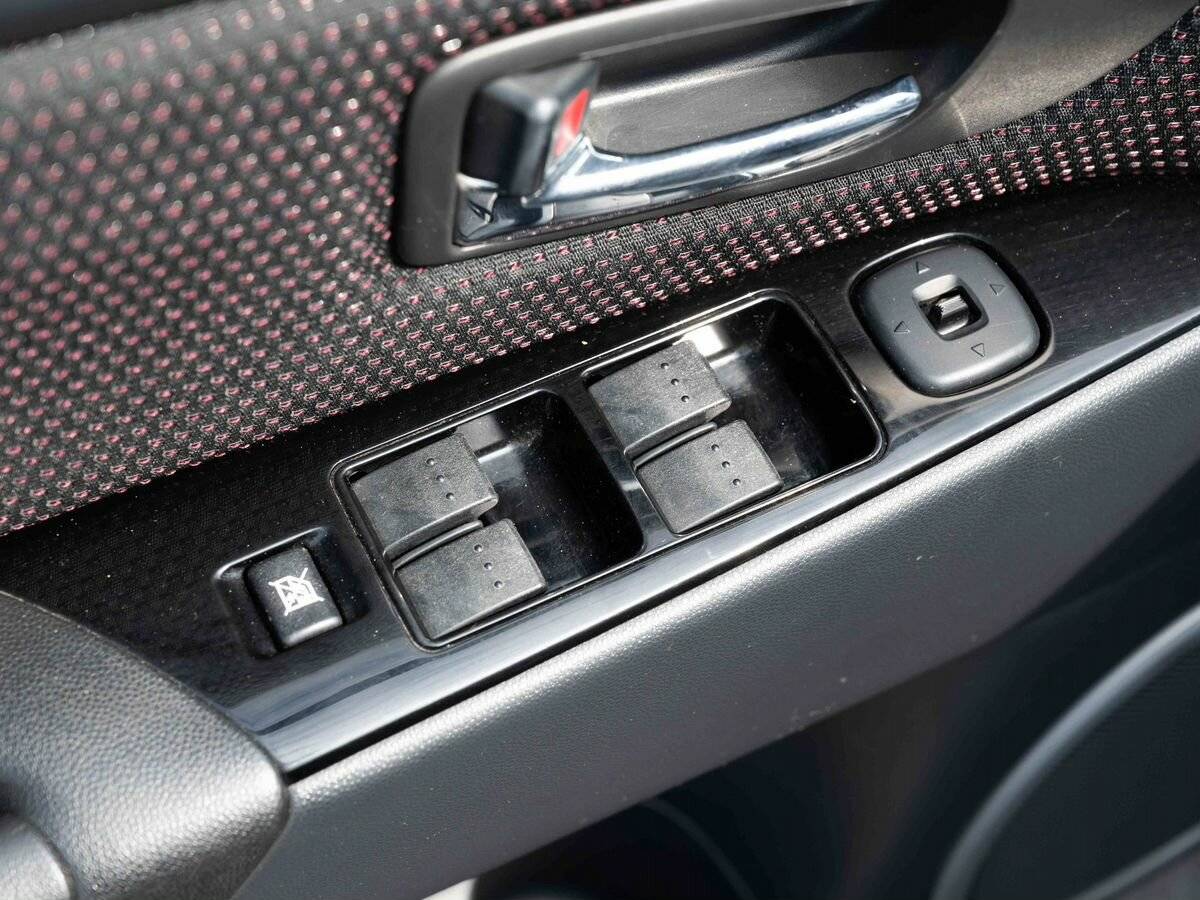 Mazda 3 с пробегом — 2008 год. Фото: #16