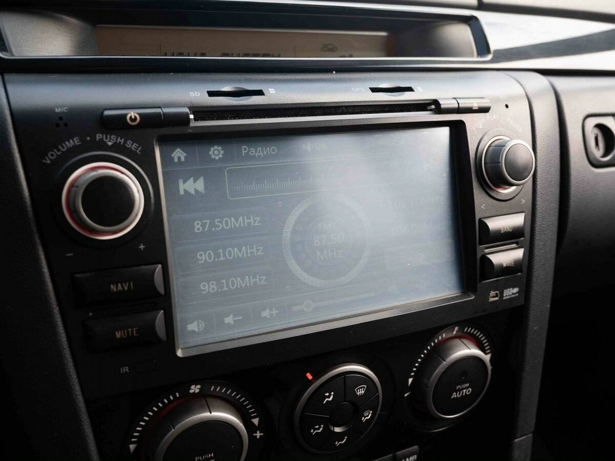 Mazda 3 с пробегом — 2008 год. Фото: #18