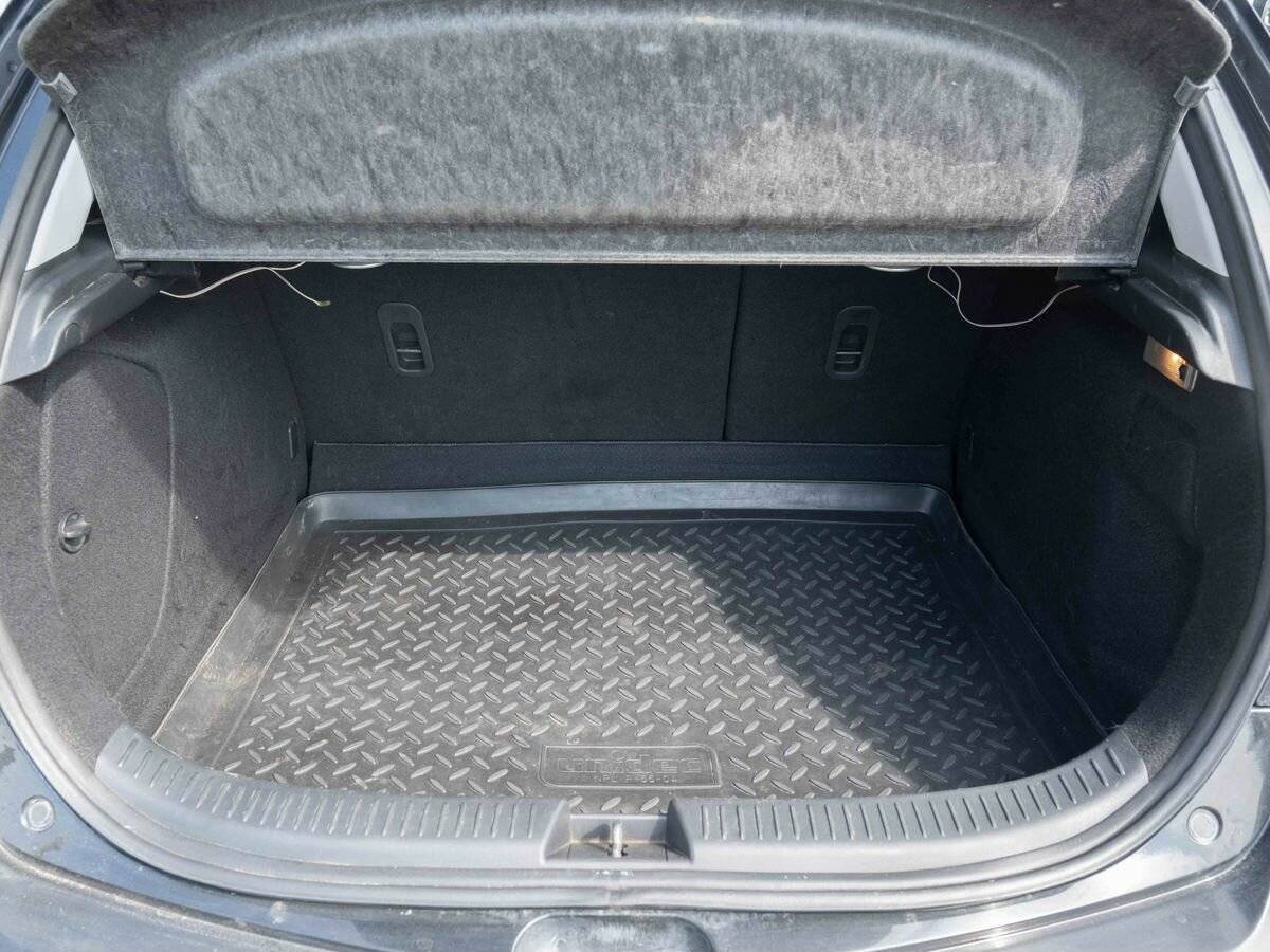 Mazda 3 с пробегом — 2008 год. Фото: #21