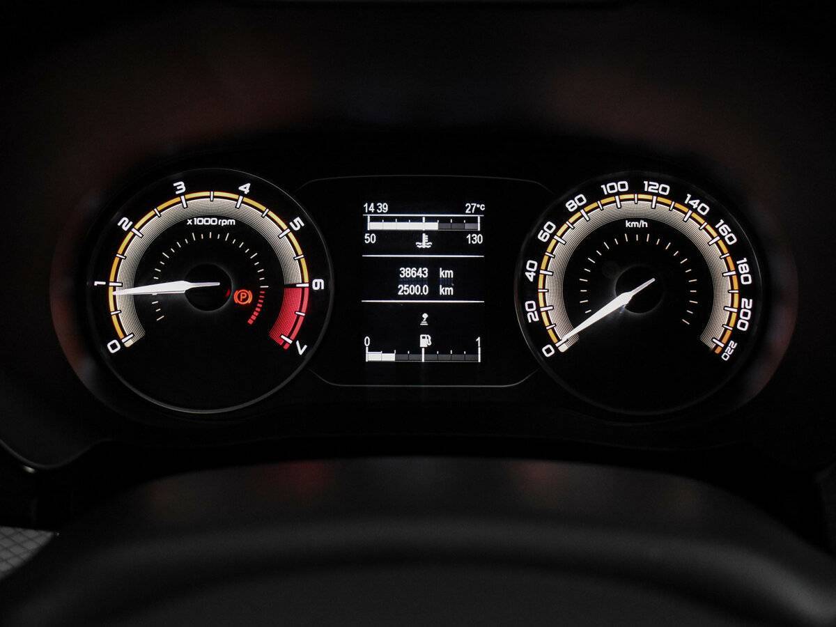 Lada (ВАЗ) Vesta с пробегом — 2023 год. Фото: #15