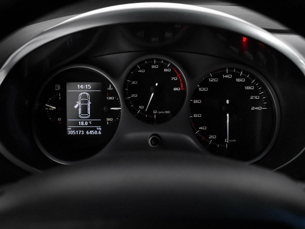 SEAT Leon с пробегом — 2010 год. Фото: #15