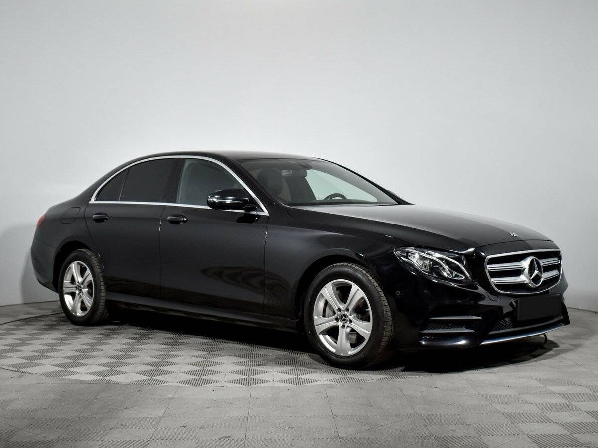 Mercedes-Benz E-Класс с пробегом — 2020 год. Фото: #2